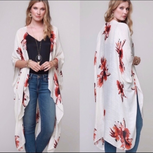 Cream Floral Kimono - Picture 2 of 3